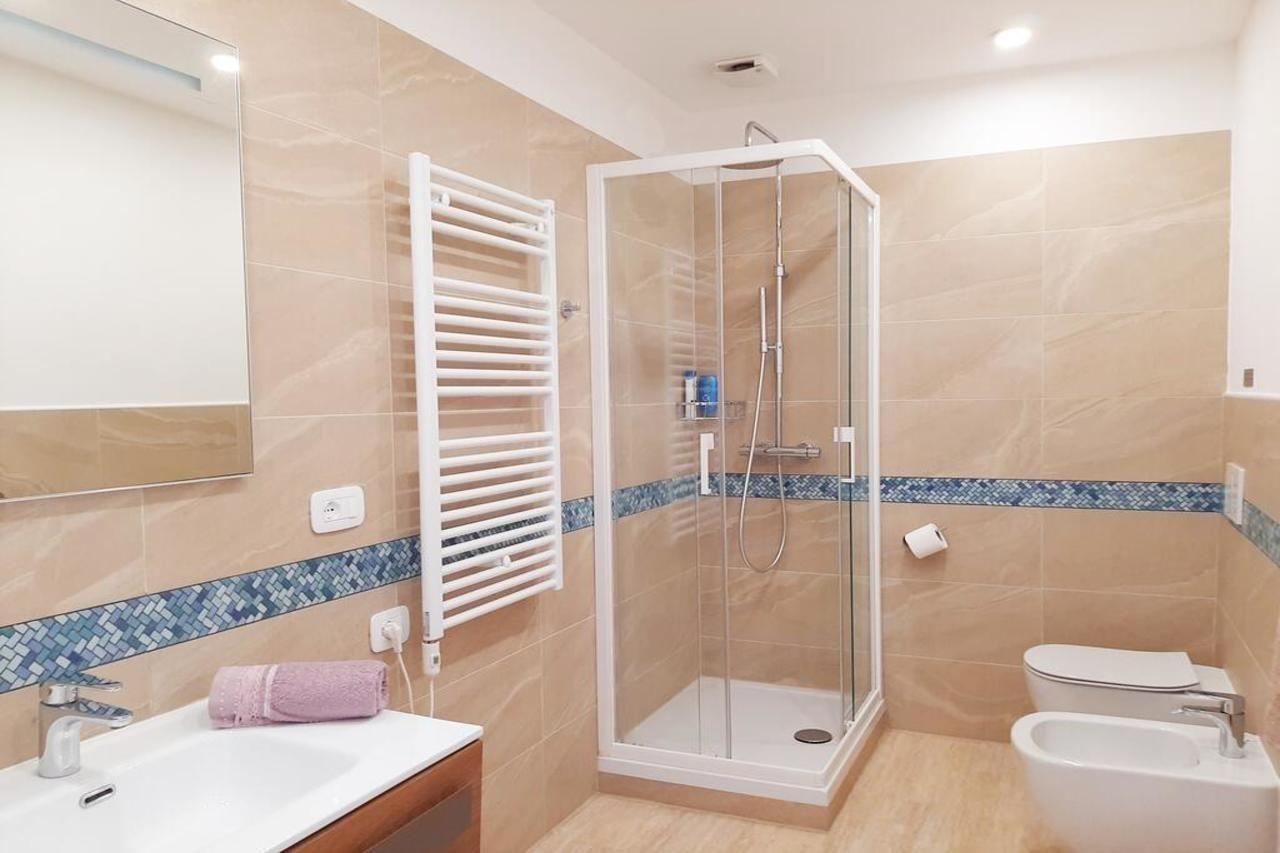 Trieste Center Rooms & Apartments - Fiori Di ترييستي المظهر الخارجي الصورة