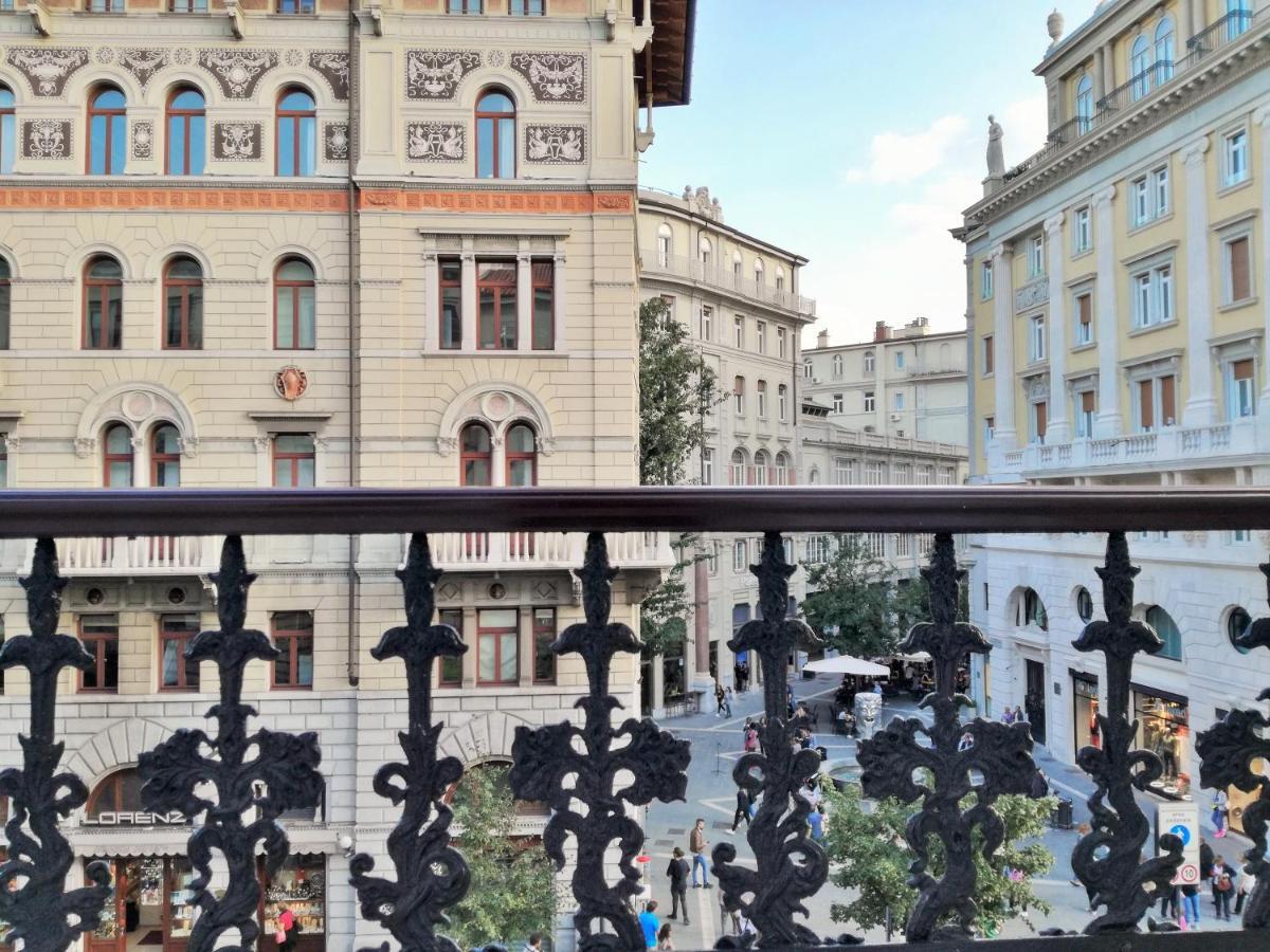 Trieste Center Rooms & Apartments - Fiori Di ترييستي المظهر الخارجي الصورة